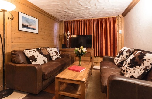 Val-d'Isere Apartment | L'Aiglon 22 - cosy duplex near the centre of town and slopes