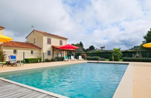 Savignac-les-Eglises House | L'Ajuda Avec Piscine et Clim
