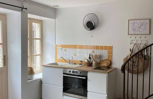 Menetru-le-Vignoble House | L'alambic à Martial