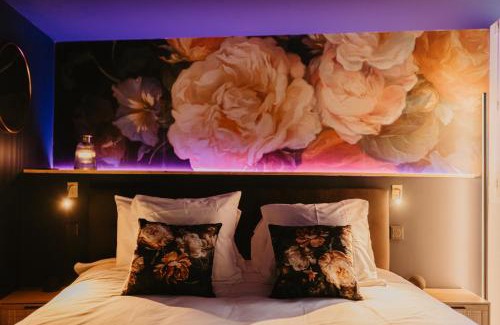 Clisson Apartment | L'alcôve Clisson-Love room- Gîte Romantique-SPA