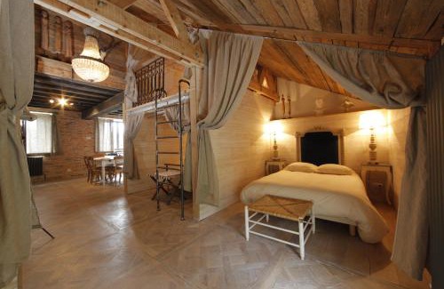 Lans-en-Vercors House | L'annexe du chateau des Girards