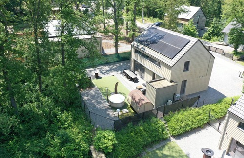 Barvaux House | L'Antre Nous – Holiday Home with Sauna & Nordic Hot Tub, Just Steps from Durbuy