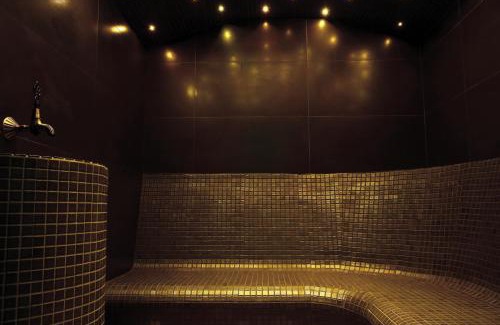 Lieuron Villa | L'ApothéOse, gîte bien-être avec jacuzzi, sauna, hammam