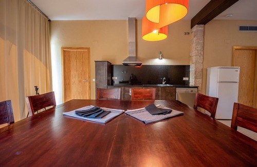 Fares Apartment | L'Arcada de Fares