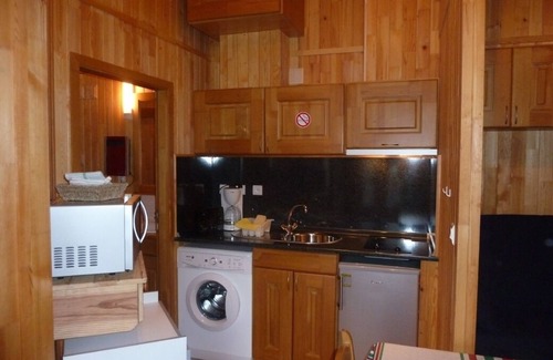 Mouguerre Ski Chalet | L'ARTZAMENDI, a wooden chalet that's as clean as a whistle! 2* prefectoral