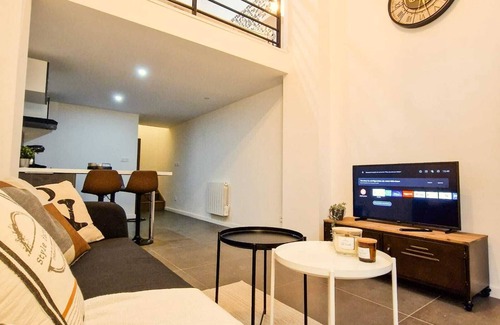 Centre Ville Apartment | "L'atelier C" magnificent loft with private terrace