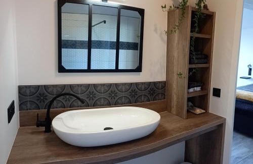 Monbahus Bed & Breakfast | L'atelier d'André