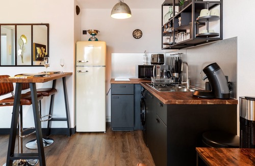 Albi Apartment | L'Atelier St James - Appt avec chambre climatisée, parking privé et piscine