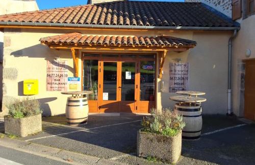 La Valla-sur-Rochefort Hotel | L'auberge De La Source