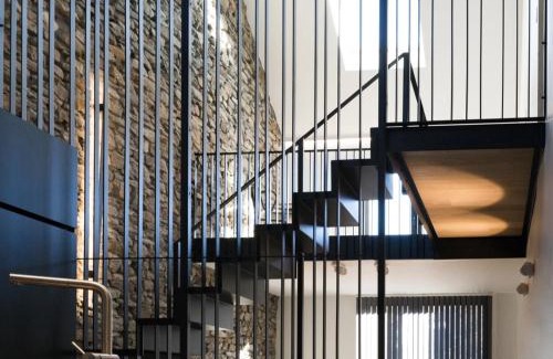Lorcy Apartment | L'Authentique Raffiné
