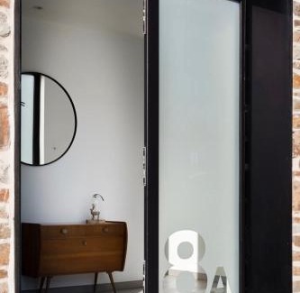 Lorcy Apartment | L'Authentique Raffiné