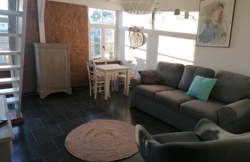 Ways Apartment | L'autre rive de la Tourelle