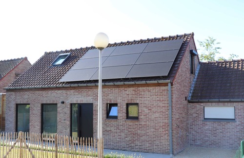Geluveld House | L' Avventura is within walking distance of Bellewaerde amusement park and near Ypres