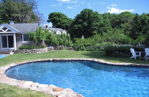 Biddeford Pool House | L. B. Orcutt - Biddeford Pool with a Pool