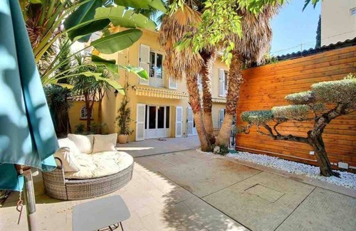 Juan-les-Pins House | L'EDEN HOUSSE, swimming pool, beach 1 minute walk