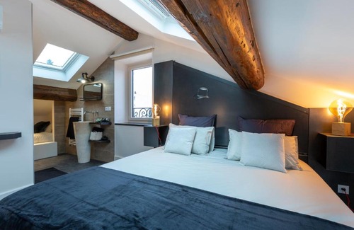 Aubiere House | L'Enclos de Ribains