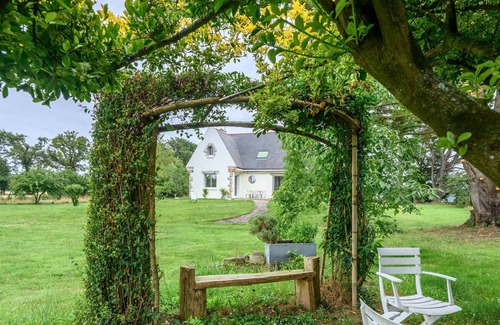 Theix-Noyalo House | L'Envolée de Charme - Maison à 10m de Vannes