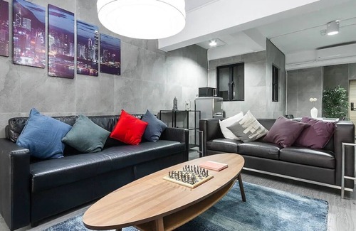 Tsim Sha Tsui Apartment | L'Escale Limited - by Maeva