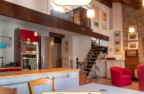 Arles City Centre Apartment | L'Escale - Terrace and air conditioning