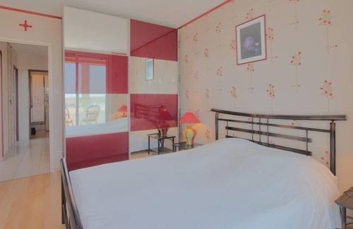 Les Sables d'Olonne Apartment | L'Escale Vendée Globe (LSD300) by Interhome