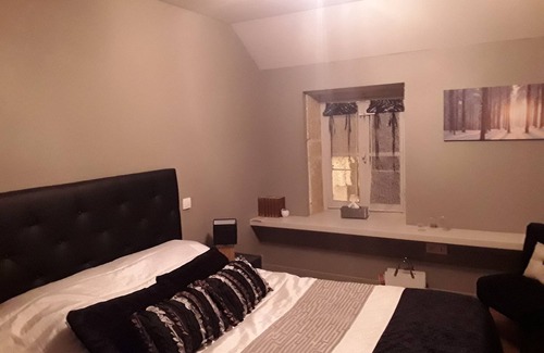 Saint-Aubin-en-Charollais Bed & Breakfast | L'Escampette