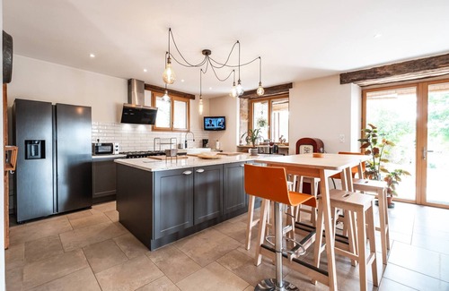 Itzac Ski Chalet | L'Escapade d'Itzac - pool & Air conditioning