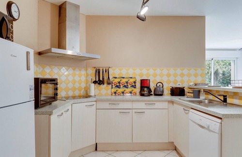 Libourne House | L'Escapade de Sauvagnac – Family house with garden in Libourne, peaceful, close to market & lake