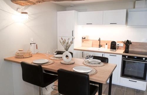 Cremieu Apartment | L'Escapade, spacieux duplex
