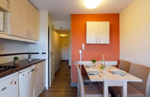 Cap Esterel Apartment | L'Esquinade F6 225 by Interhome