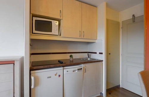 Cap Esterel Apartment | L'Esquinade F6 225 by Interhome