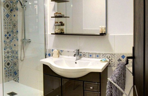 Martigues Apartment | L'Estaque - 15-minute walk from Plage du Verdon