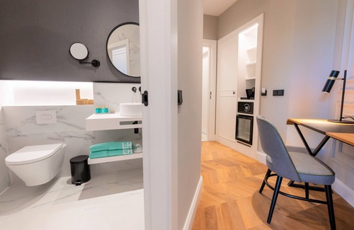 La Petxina Hotel | L&H Gran Via Valencia