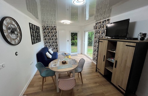 Plesse House | L'Habitation Buhel, 2 steps from the pond of the same name.