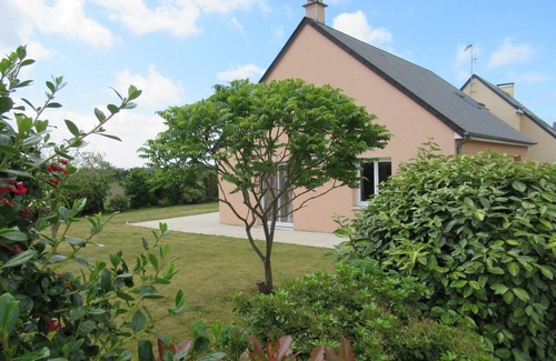 Saint-Pair-sur-Mer House | L'HIPPOCAMPE Bright house with garden near beach