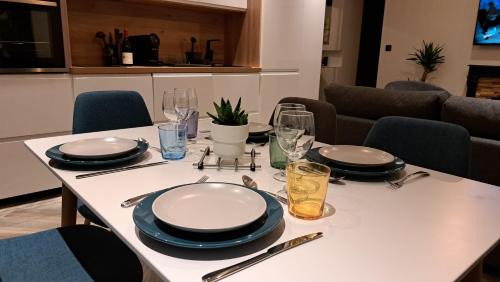 Dijon Apartment | L'indigo, 4-6 pers, 2ch-2sdb, proche cité de la gastronomie