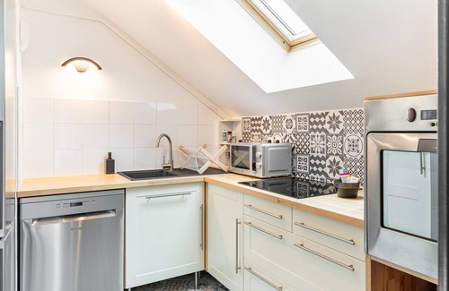 Zola Apartment | L'Ingénieux - Appt près de la Place Zola