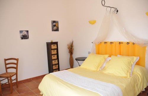 Saint-Sulpice Bed & Breakfast | L'Isatis