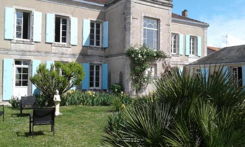 Le Gue-de-Velluire Bed & Breakfast | L'Isle de Bourbon