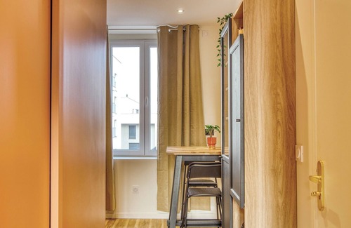 5th Arrondissement Apartment | L'Oasis - Bel appart climatisé quartier point du jour Lyon 5
