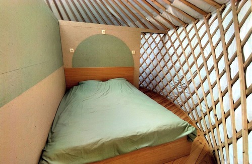 Brugelette Cabin | L'olivier is a magnificent yurt just a 10-minute walk from Pairi Daiza.