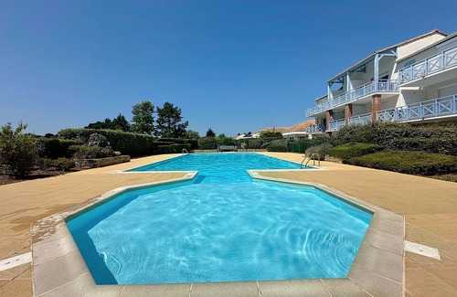 Pornic Apartment | L'Orée du Golf by Interhome