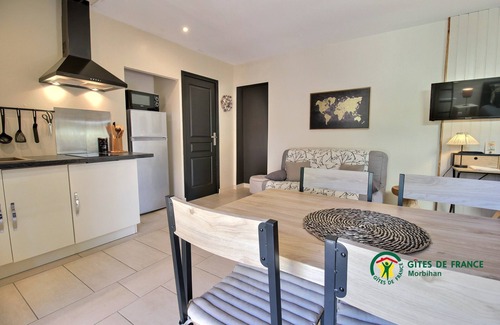 Surzur Apartment | "L'Orée - Private SPA - Quiet location