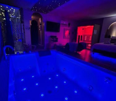 Serrieres Apartment | L' Oriental Suite de Luxe