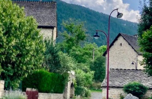 Esclanedes House | L'Ostalyne cœur Lozère 2/4pers 10' A75, Gorges Tarn-Parc Cévennes, Swimming pool 2' away