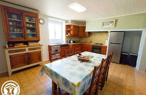 Cours House | L'Oustal de Zélie - BELLEFONT LA RAUZE