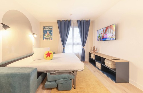 Serris Apartment | L'Univers d'Andy 5 minutes from Disneyland