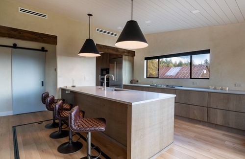 Lyle Other | L77 Ranch Farmhouse: Privacy and Comfort with Highland Cattle and Mt. Hood View