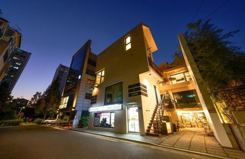 Yeonnam-dong House | L9 Tailored Service Home Near Hongik Univ Station