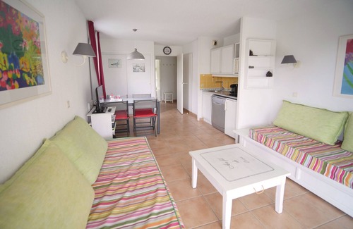 La Baule-Escoublac Apartment | LA BAULE BEACH 5 minutes walk TERRACE 15 m² overlooking wooded park Swimming pools