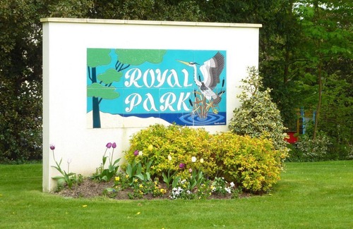 La Baule-Escoublac Apartment | LA BAULE BEACH 5 minutes walk TERRACE 15 m² overlooking wooded park Swimming pools
